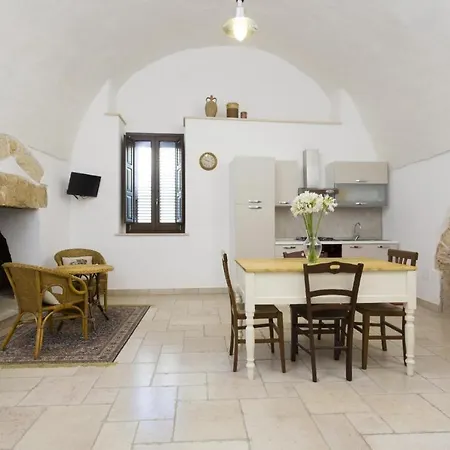 Luxury Courtyard Bilo